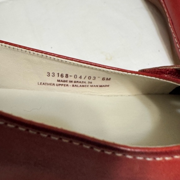 Clarks Red Leather Women's Flats - Picture 5 of 8
